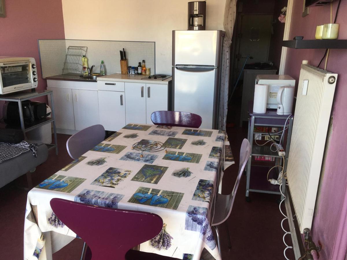 Meublé 28m2 Vue Côté Centre Et Massif De La Gardiole Appartement *